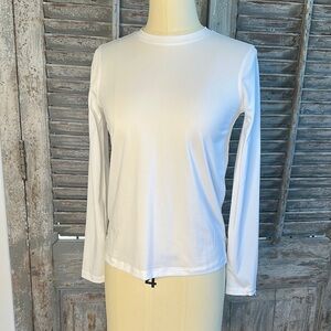 Lululemon lightweight base layer